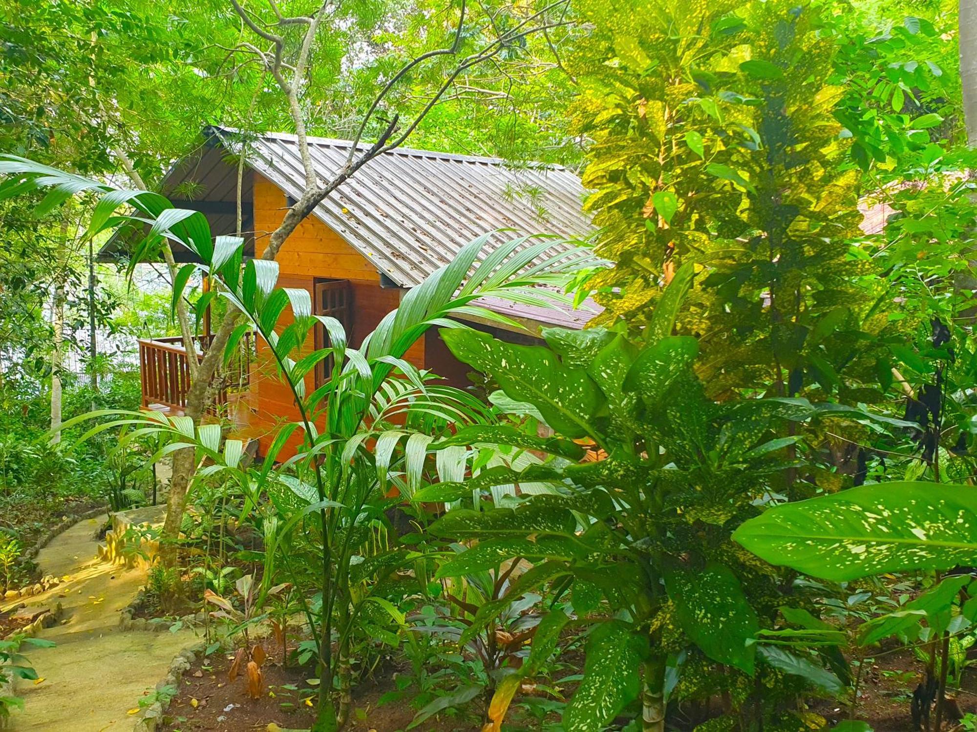 Santi Garden Bungalows Iboih Kültér fotó